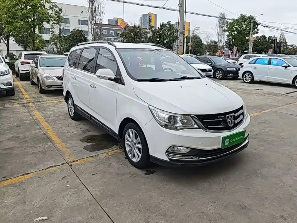 Фото 4 - Baojun 730