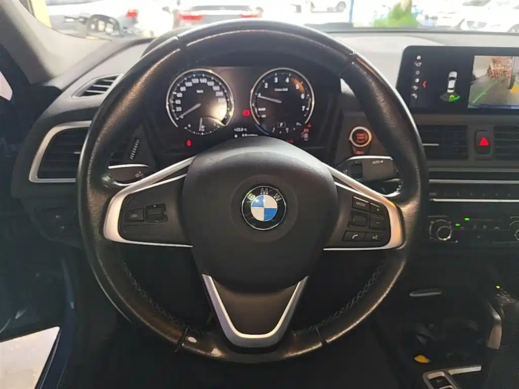 BMW 1 Series 2019 118i Fashion Edition фото 11