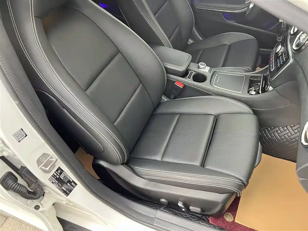 Mercedes-Benz GLA 2019 GLA 200 Fashion фото 25