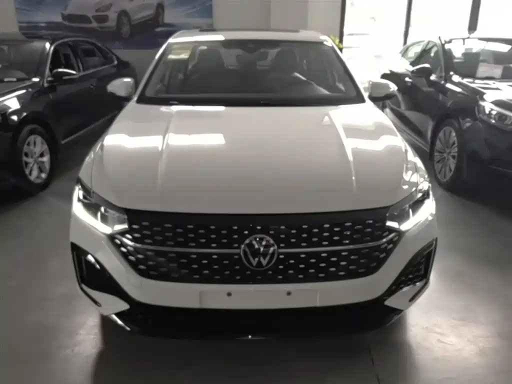 Volkswagen Lavida 2024 Model 1.5L Automatic Starlight 5 Million Edition фото 3