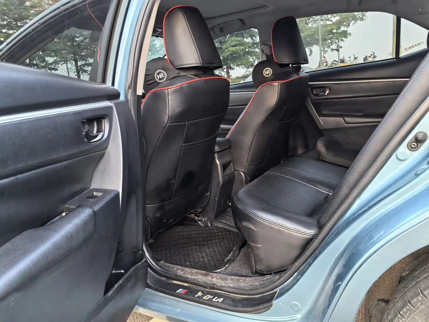 Toyota Corolla 2017 Facelift Hybrid 1.8L E-CVT Leading Edition фото 11