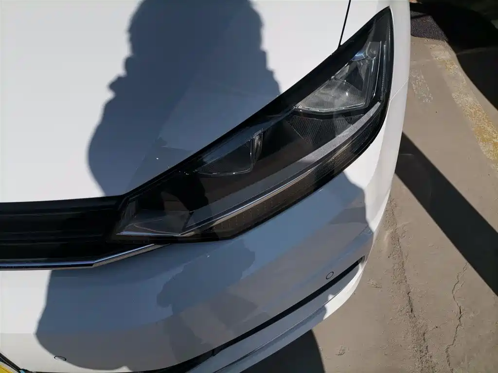 Volkswagen Touran 2018 Touran L 280TSI DSG Comfort 7-seater China V фото 24