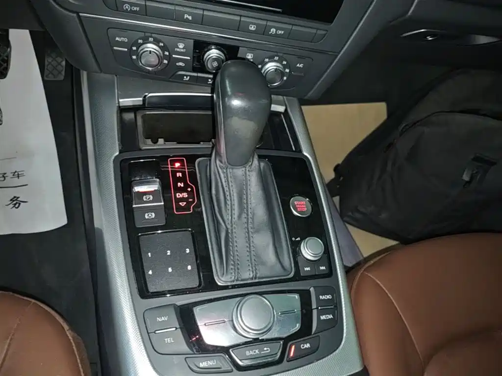 Audi A6L 2018 30th Anniversary 35 TFSI Fashion фото 14
