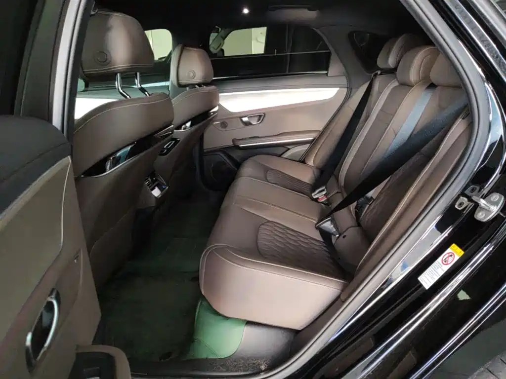 BYD Han 2025 DM-i 125KM Premium фото 17