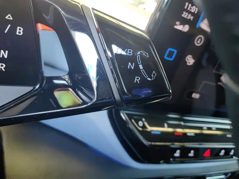 Volkswagen ID.4 X 2022 Smart Long Range Edition фото 16