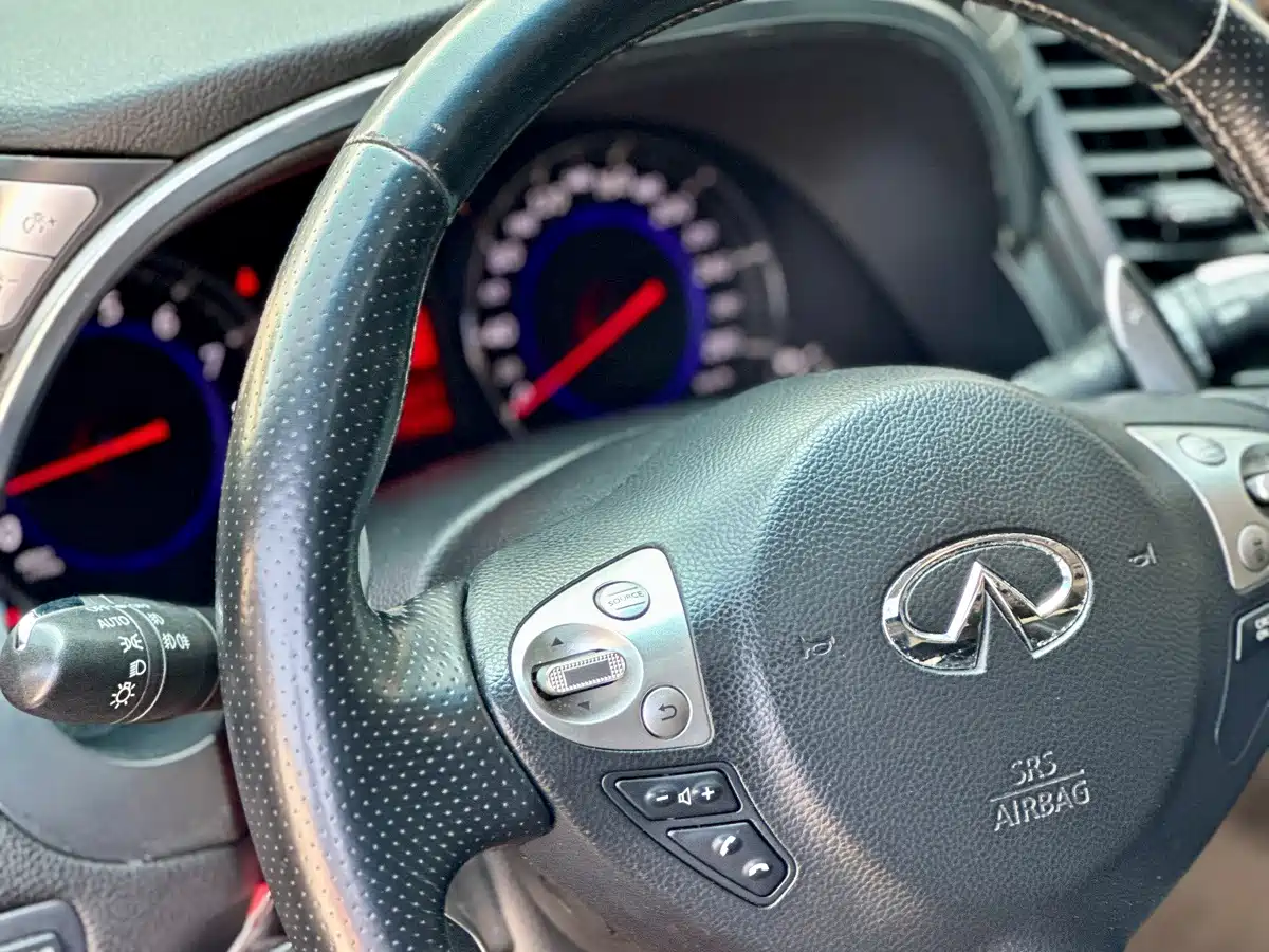 Infiniti FX 2009 2009 FX35 Beyond Edition