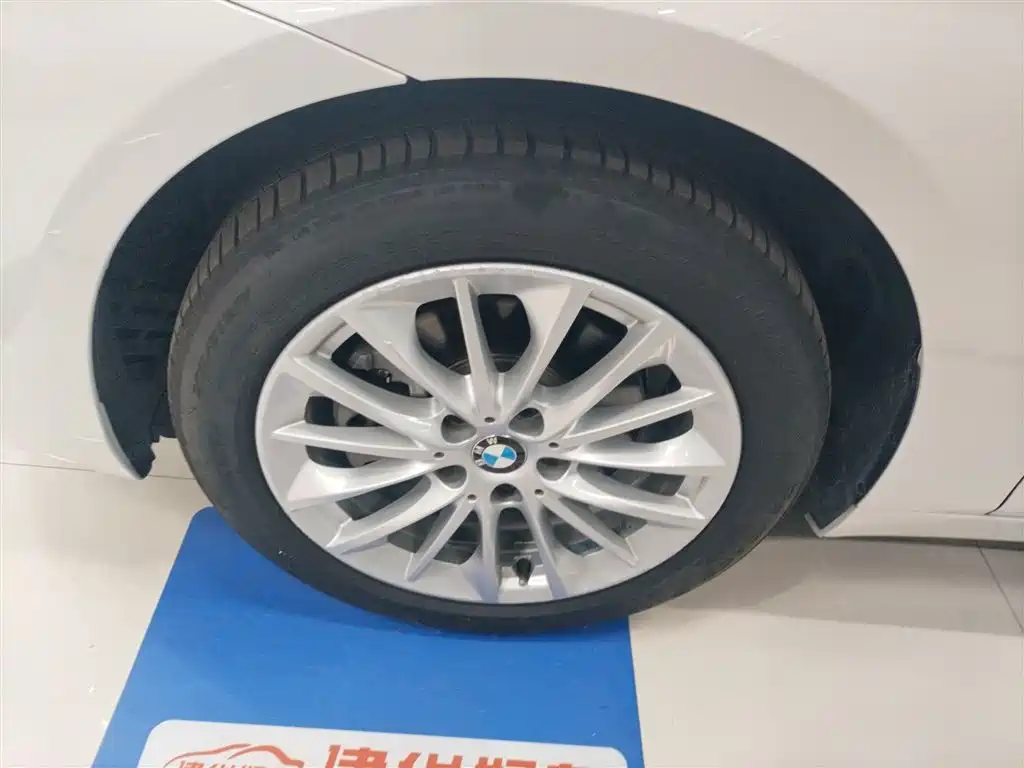 BMW 2 Series Gran Tourer 2019 220i Leading фото 23