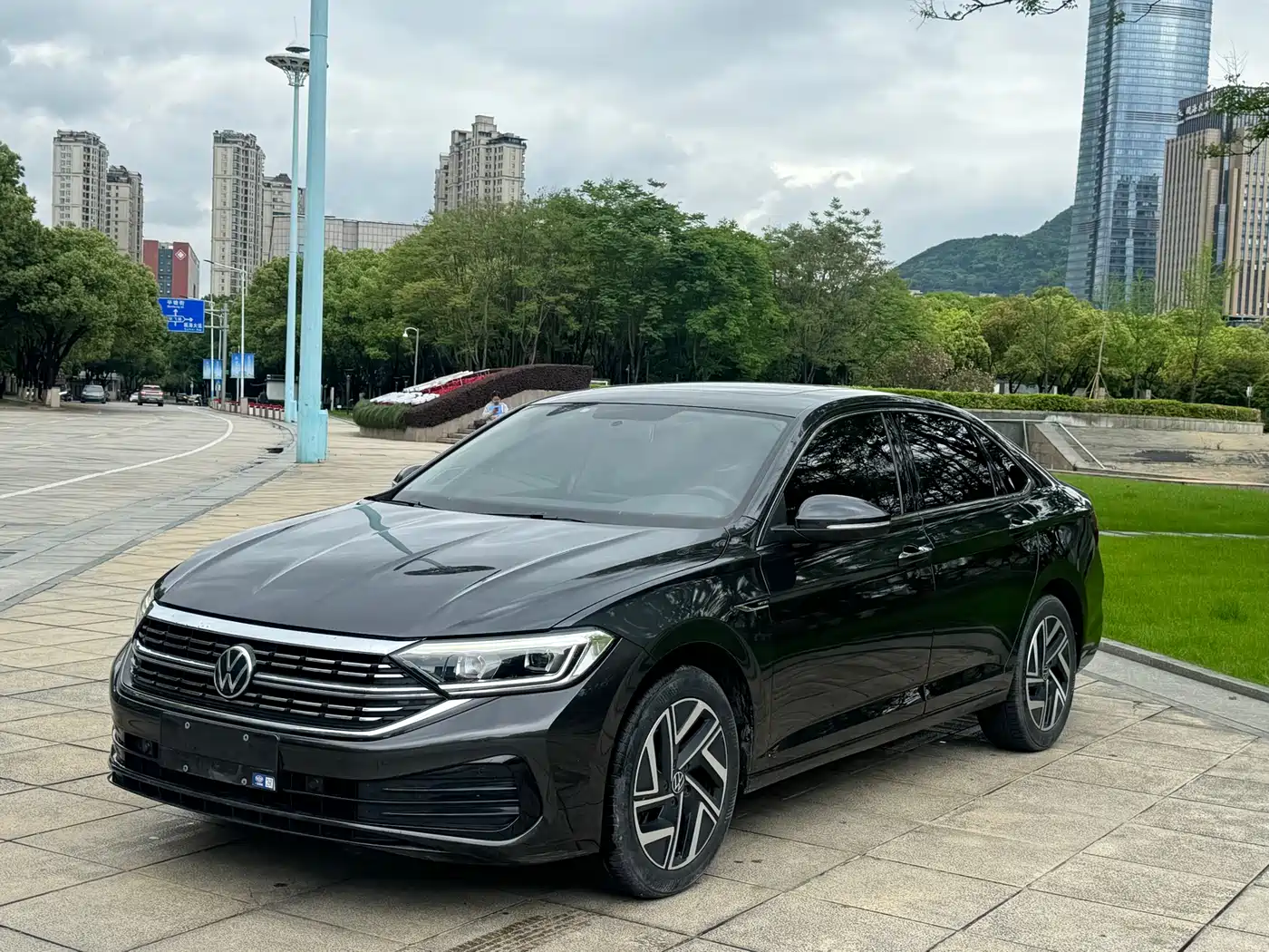 Volkswagen Sagitar 2023 Model Year 280TSI DSG Surpass Edition