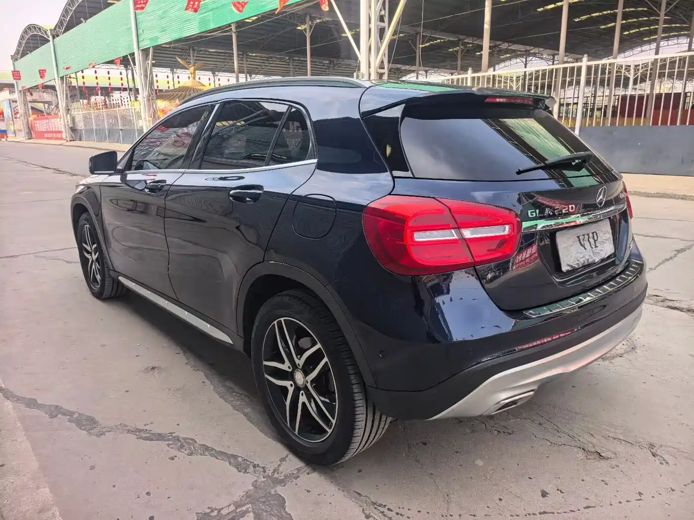 Mercedes-Benz GLA 2017 GLA 220 4MATIC Fashion фото 4