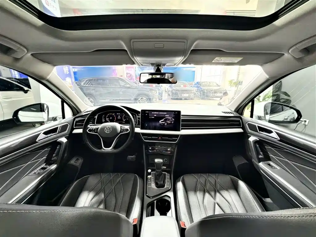 Volkswagen Tiguan L 2022 330TSI Automatic 2WD Smart Edition фото 6
