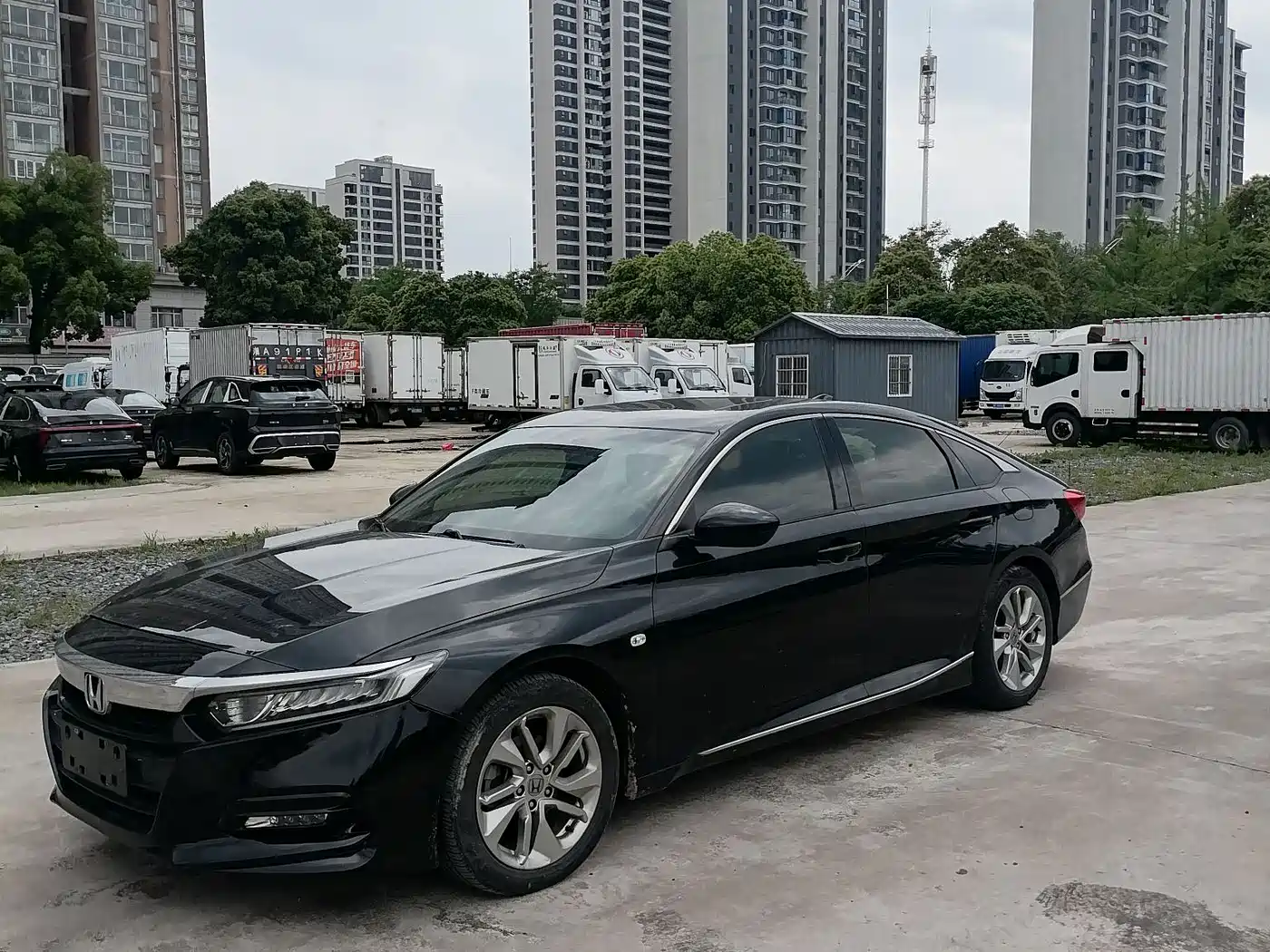 Фото 1 - Honda Accord
