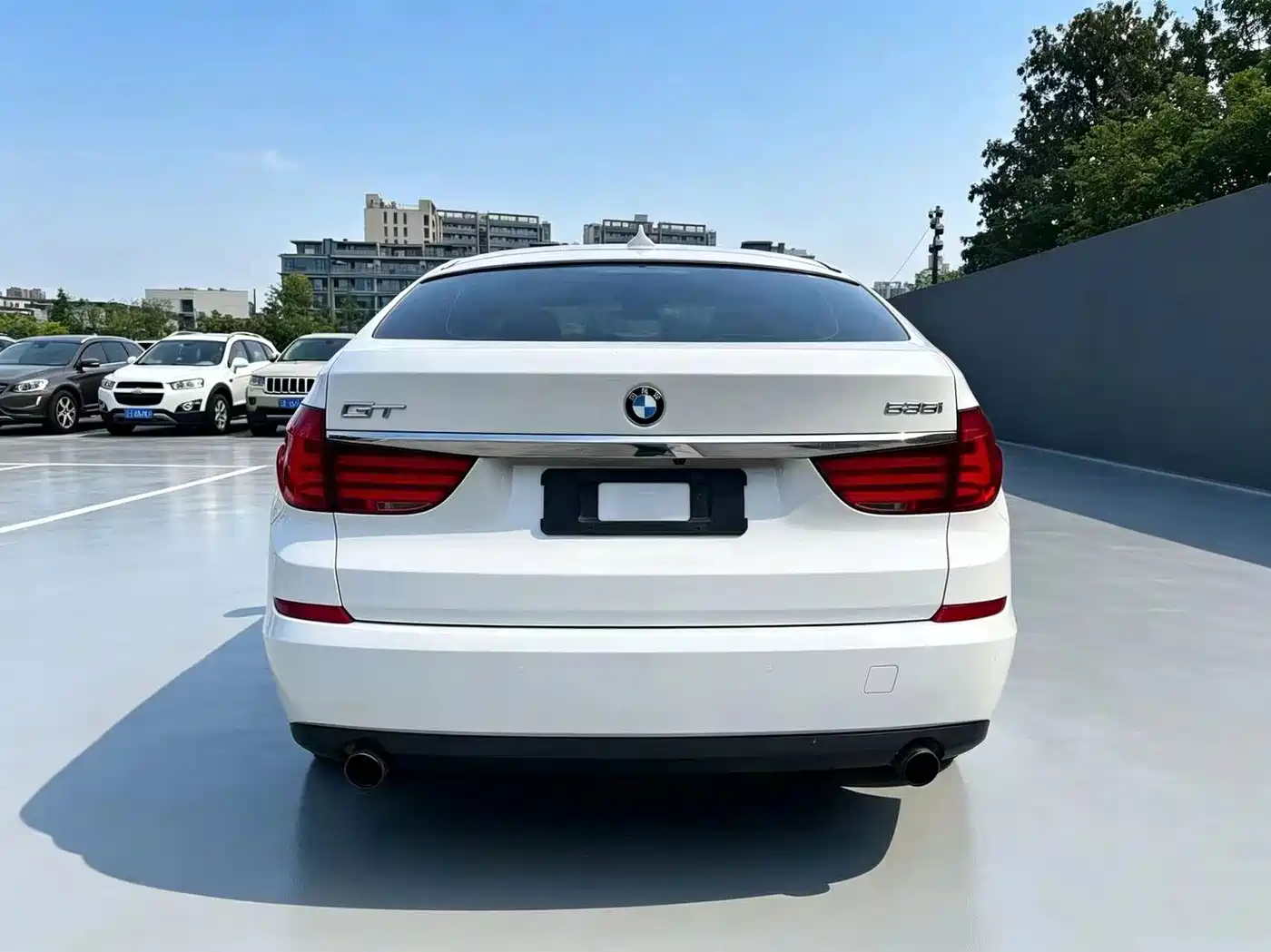 BMW 5 Series GT 2011 535i Elegance фото 5