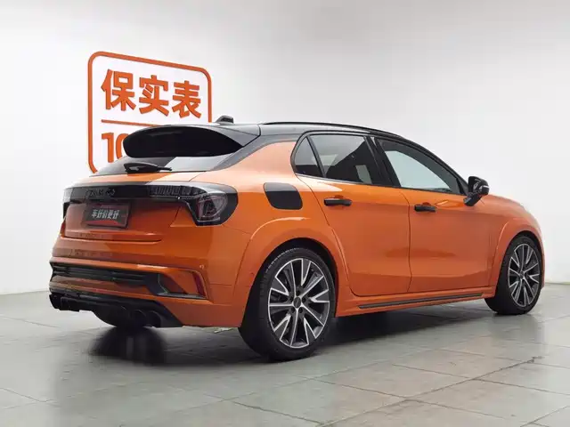Lynk & Co 02 Hatchback 2021 2.0TD Halo — фото 2