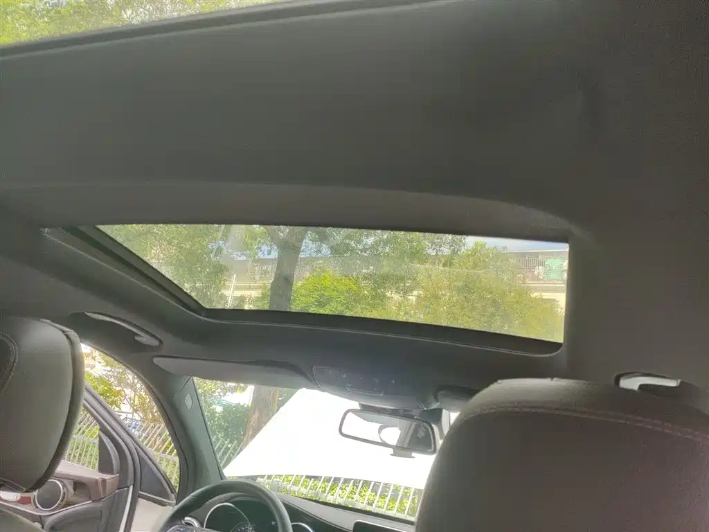 Mercedes-Benz GLC 2017 GLC 260 4MATIC Luxury фото 8