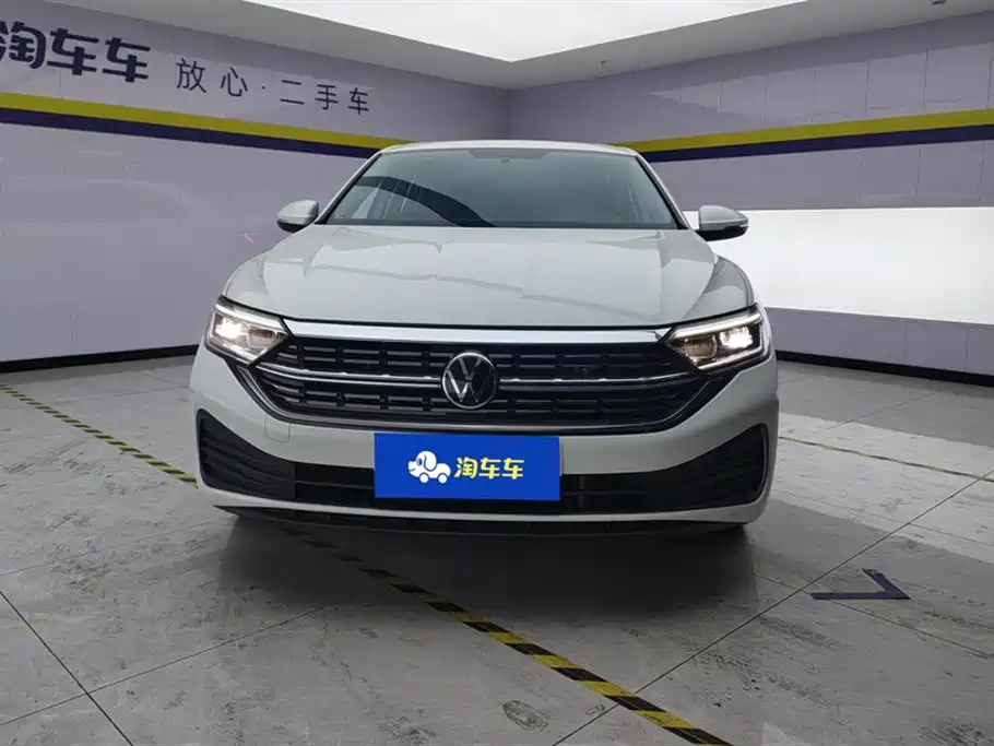 Volkswagen Sagitar 2024 300TSI DSG Flying Edition фото 2