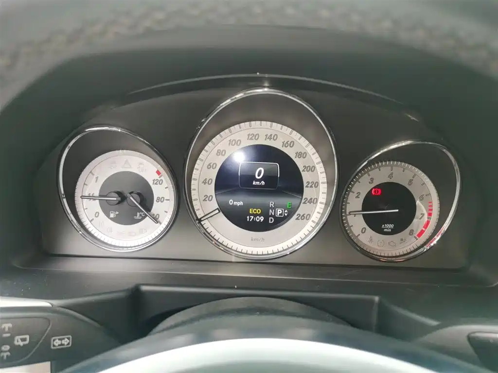Mercedes-Benz GLK-Class 2014 GLK 200 Standard фото 8