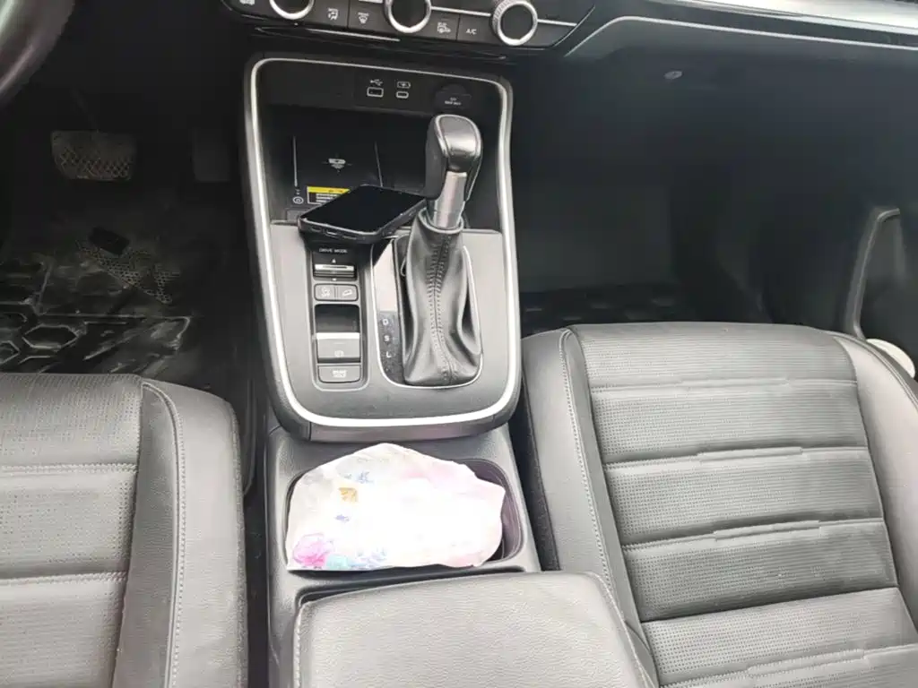 Фото 14 - Honda CR-V