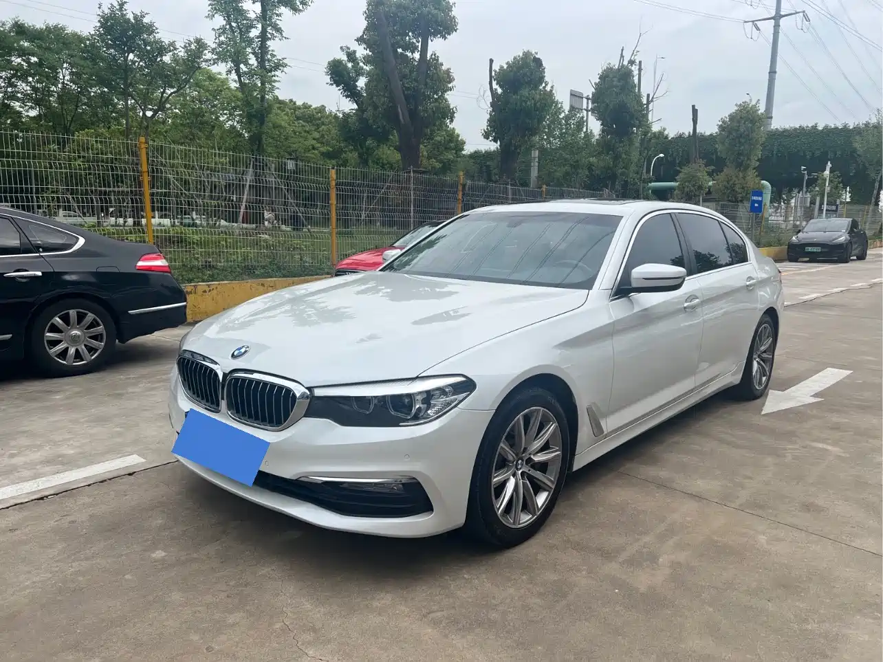 BMW 5 Series 2018 528Li Launch Special Edition