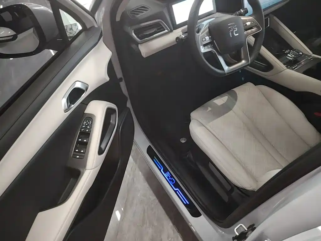 BYD Yuan UP 2024 2024 401KM Leading Edition