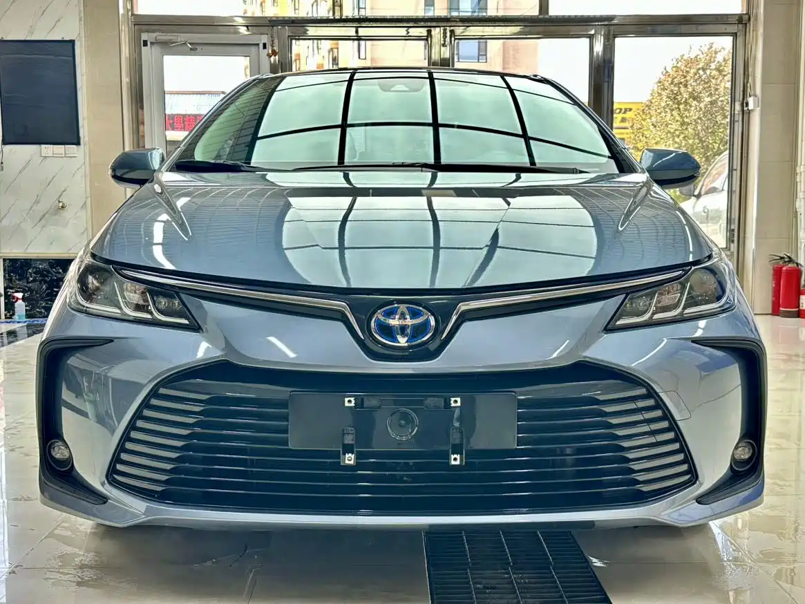 Toyota Corolla 2023 1.8L Smart Hybrid Dual Engine Pioneer Edition фото 2