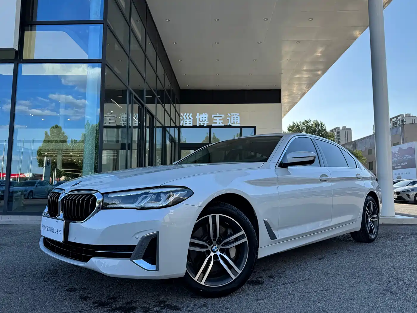 BMW 5 Series 2023 530Li Leading Luxury Package фото 3