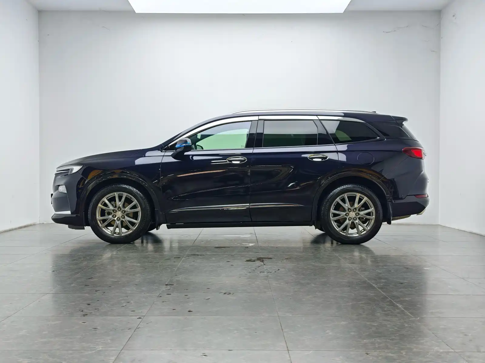 Photo 10 - Buick Enclave