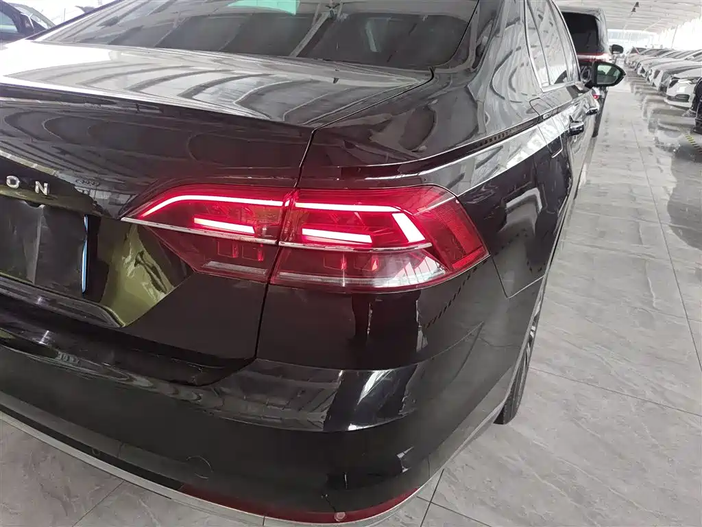 Volkswagen Phideon 2019 380TSI 2WD Business Edition China VI фото 8