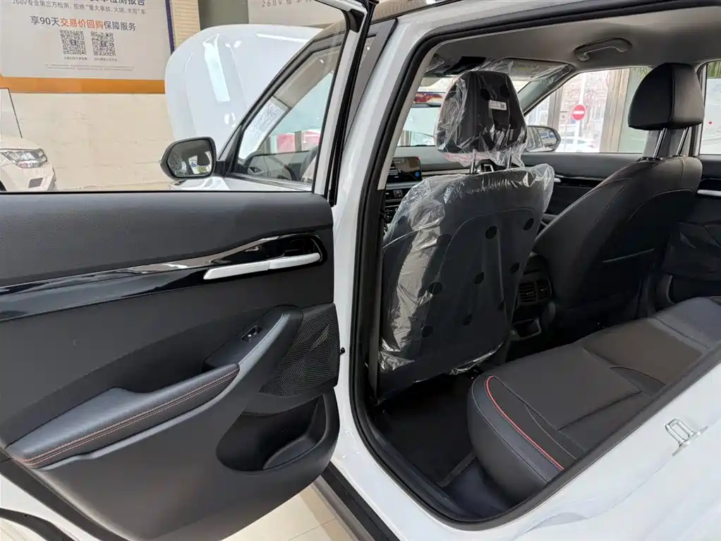 Kia Seltos 2026 Model 1.5L IVT Luxury Comfort Edition фото 16