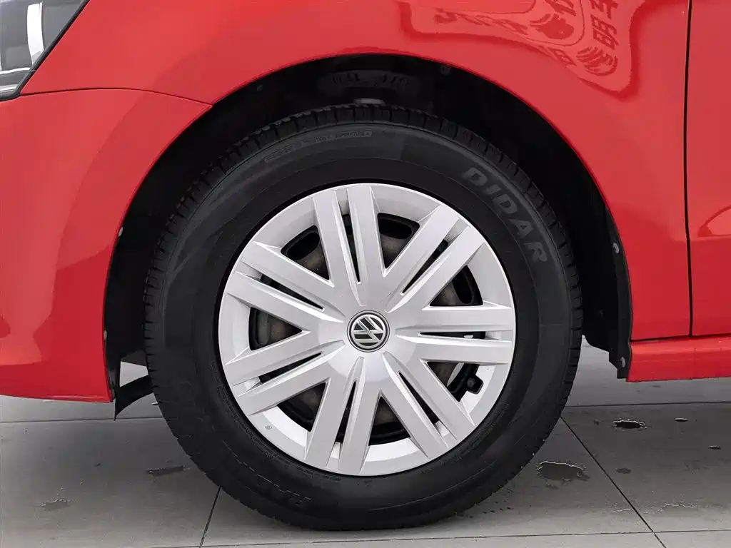 Volkswagen Polo 2018 1.5L Auto Safe Drive фото 17