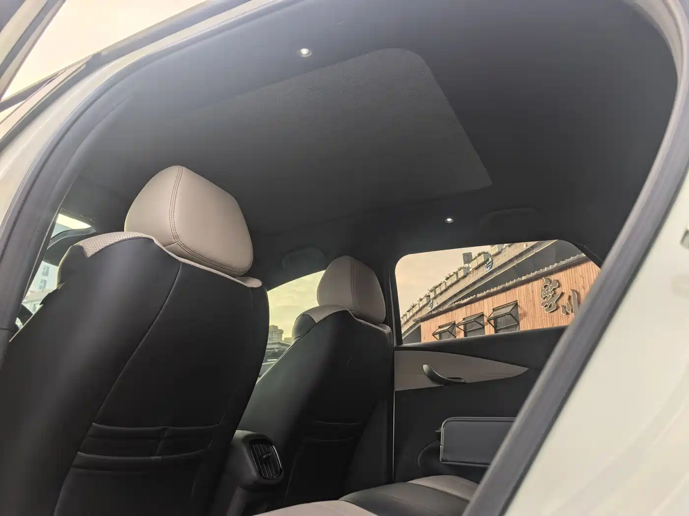 BYD Dolphin 2025 Smart Drive Edition 410km Fashion Version фото 7