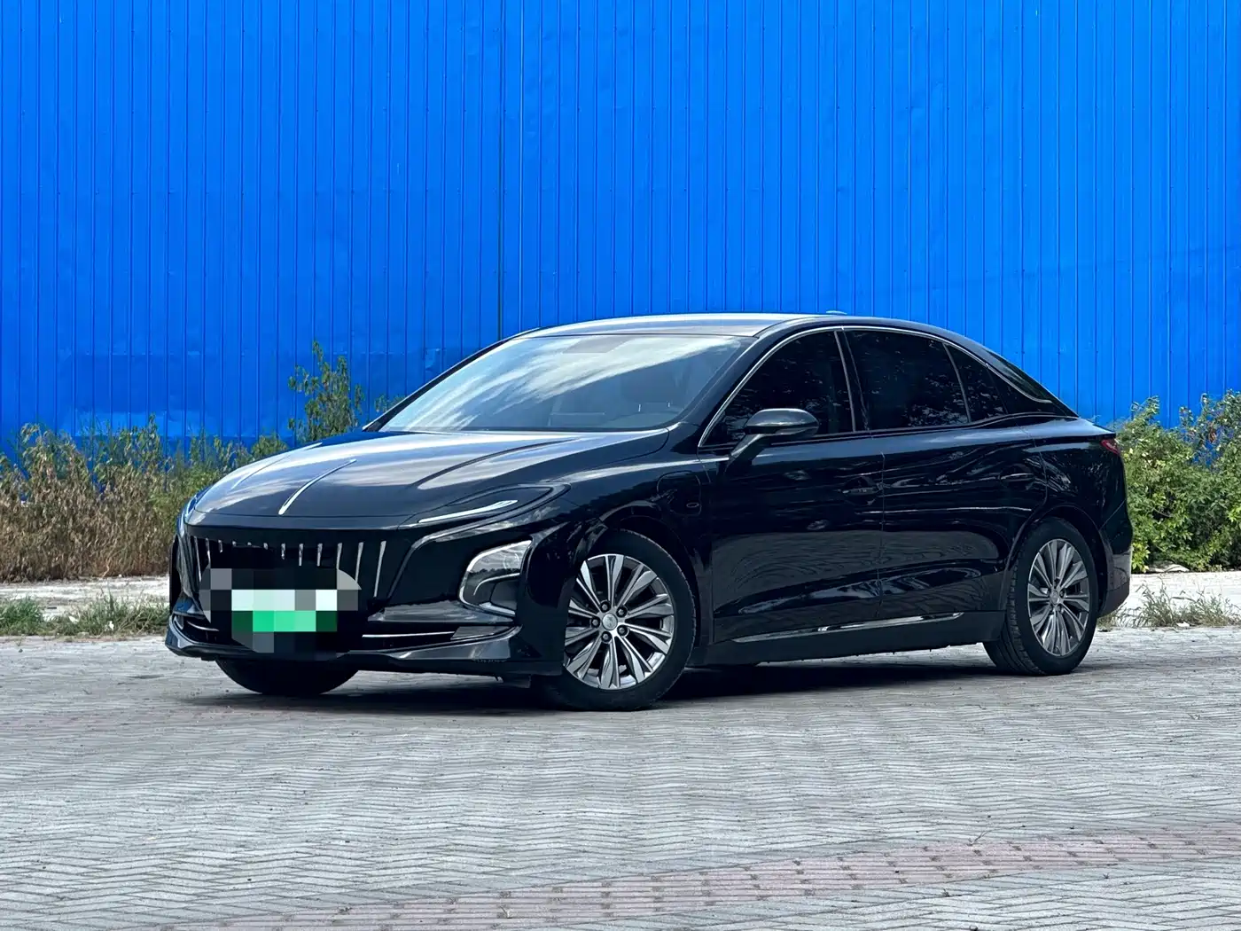 Hongqi E-QM5 2025 2024 Model 610km PLUS