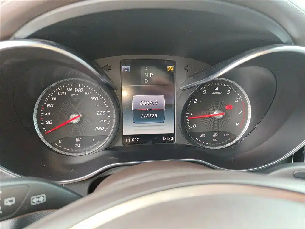 Mercedes-Benz GLC 2018 Facelift GLC 260 4MATIC Dynamic фото 8