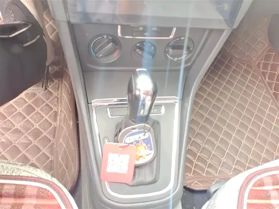 Volkswagen Bora 2018 1.5L Automatic Fashion фото 16