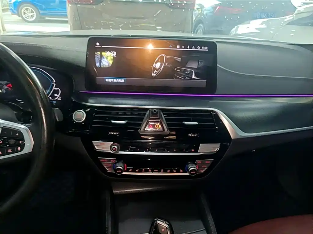 BMW 5 Series New Energy 2022 Facelift II 535Le Pioneer Edition M Sport Package фото 13