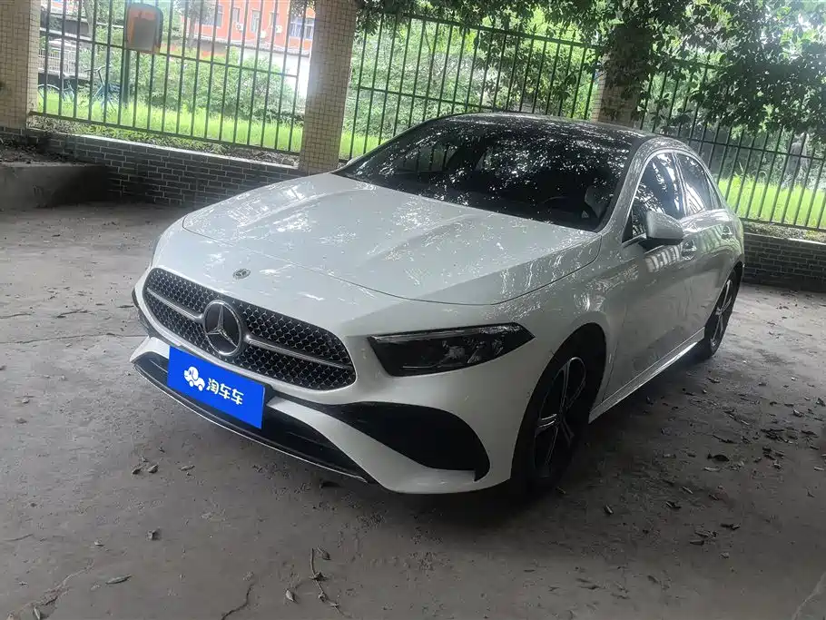 Mercedes-Benz A-Class 2023 A 200 L Fashion