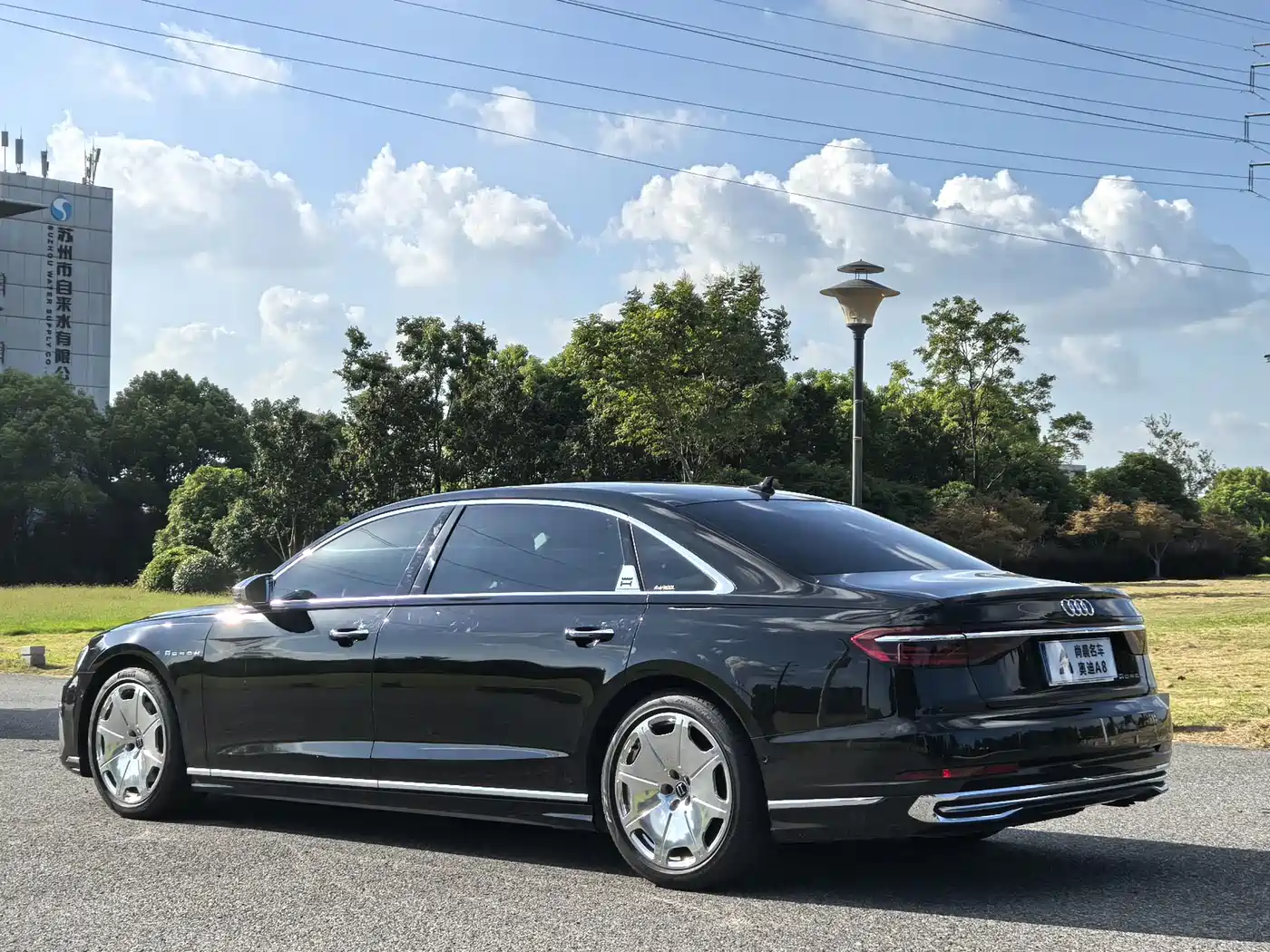 Фото 20 - Audi A8