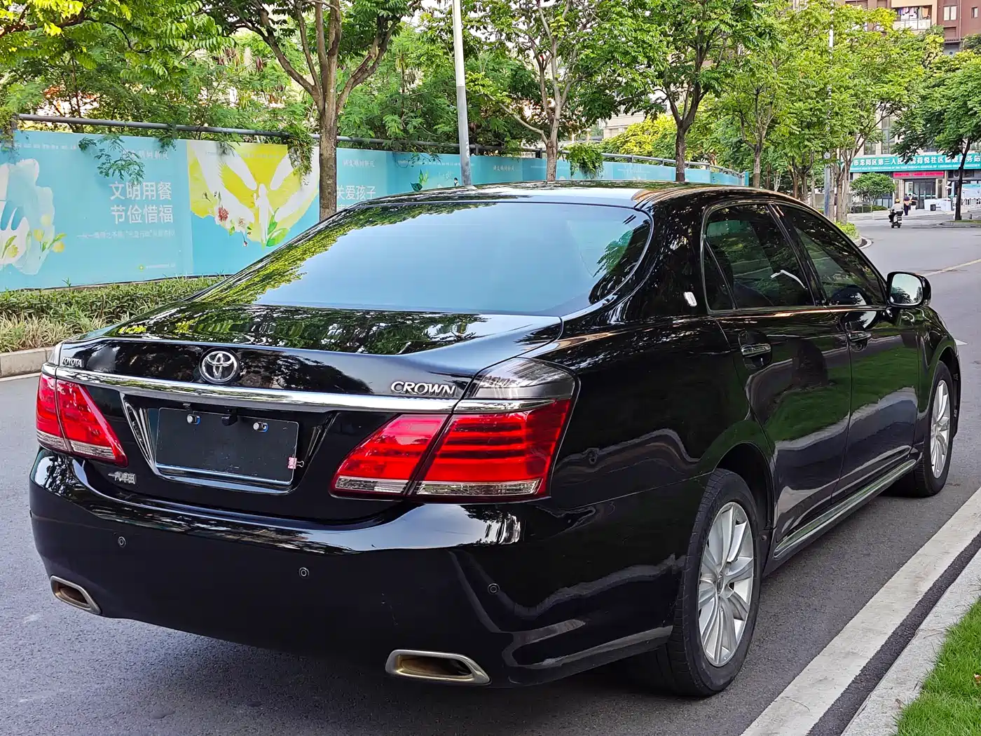 Toyota Crown 2012 2.5L Royal Leather Edition фото 13