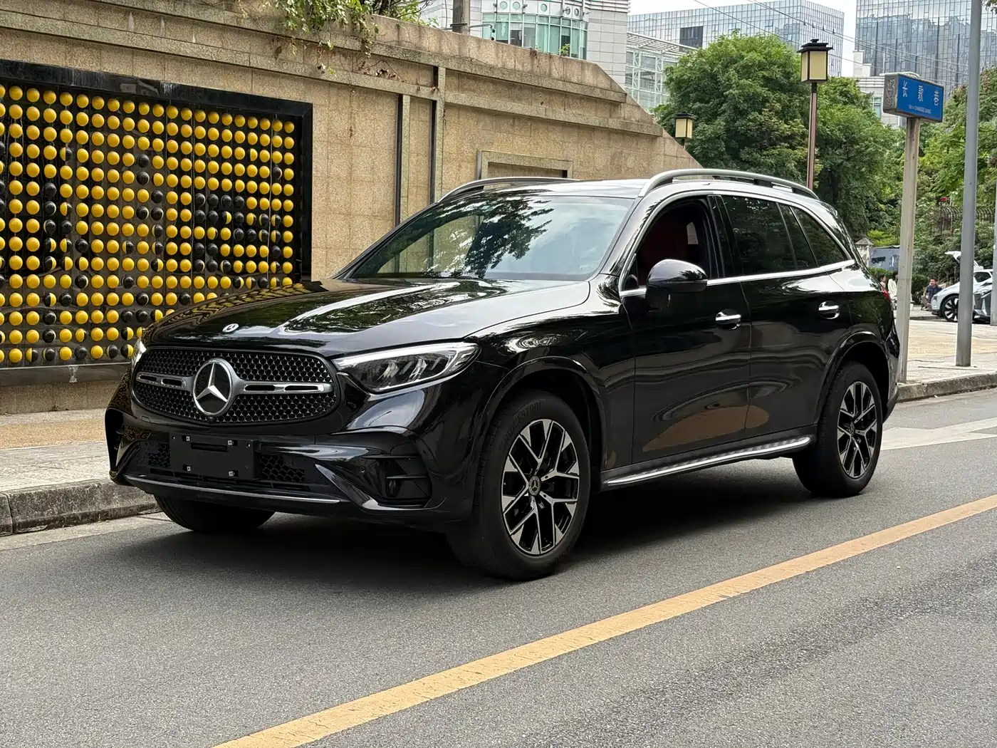 Mercedes-Benz GLC 2023 Facelift GLC 260 L 4MATIC Luxury 7-Seater