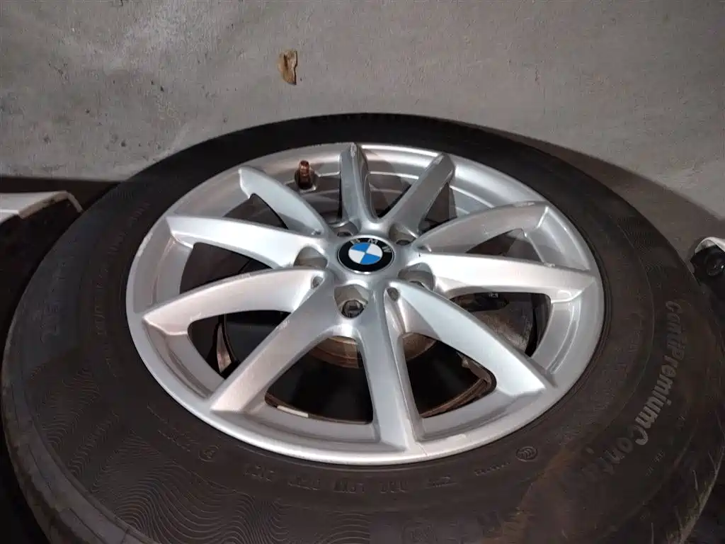 BMW 2 Series Touring 2018 218i Sport Line фото 25