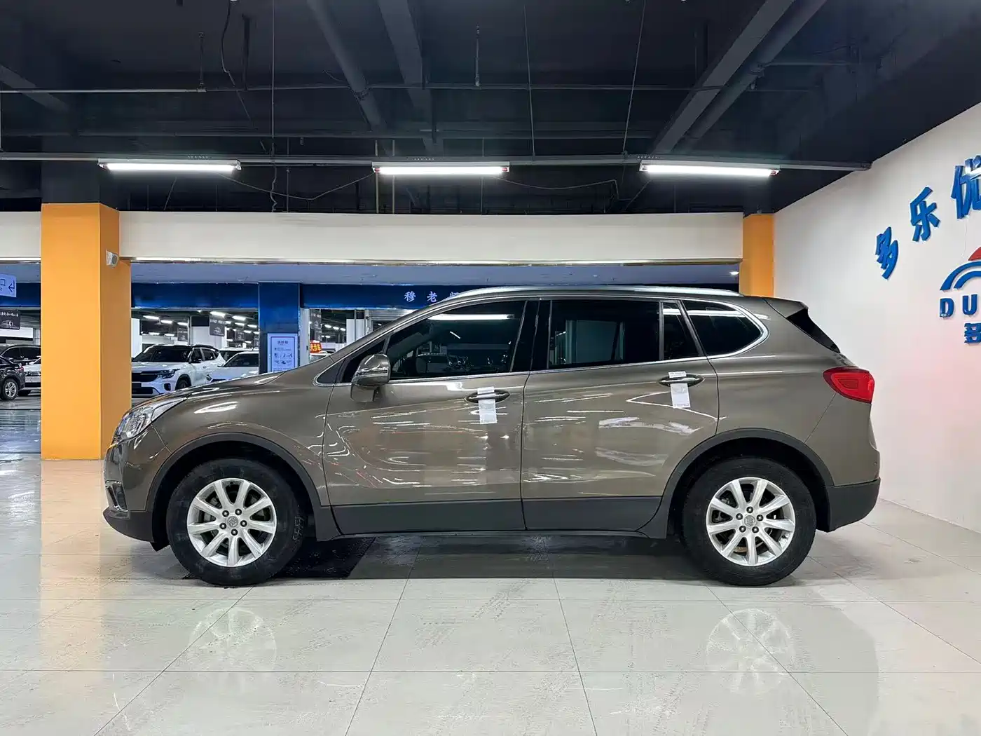 Фото 9 - Buick Envision Plus