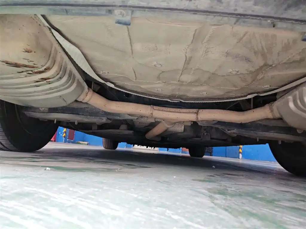 Hongqi H5 2023 1.5T DCT Smart Connect Flag Rhythm фото 25