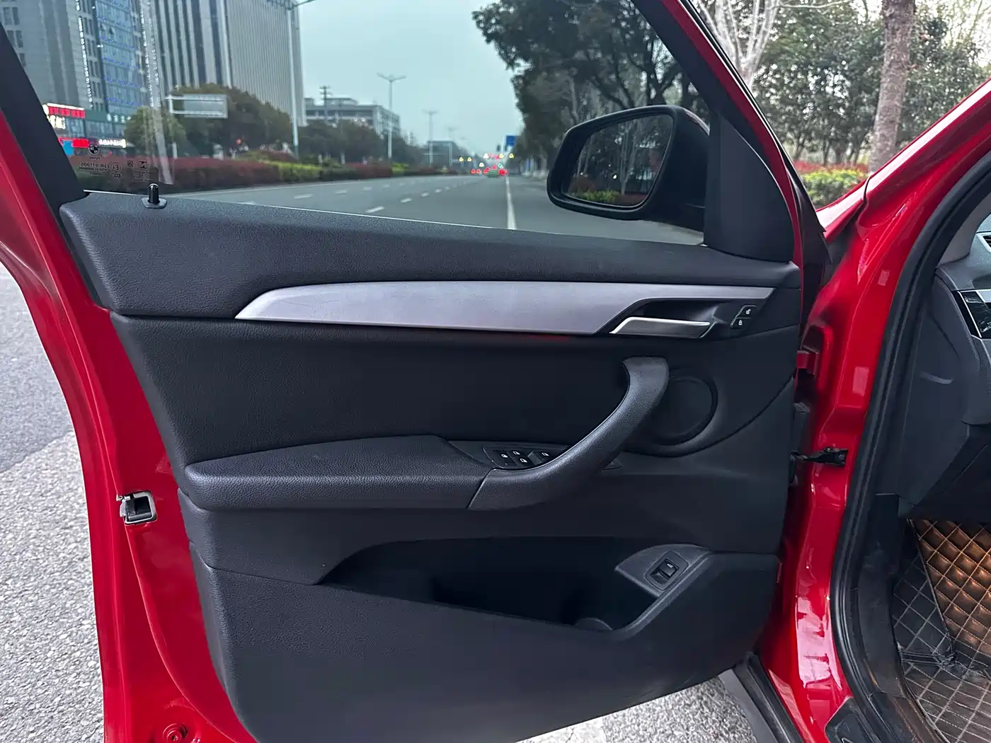 BMW X1 2019 sDrive20Li Leading Model фото 10