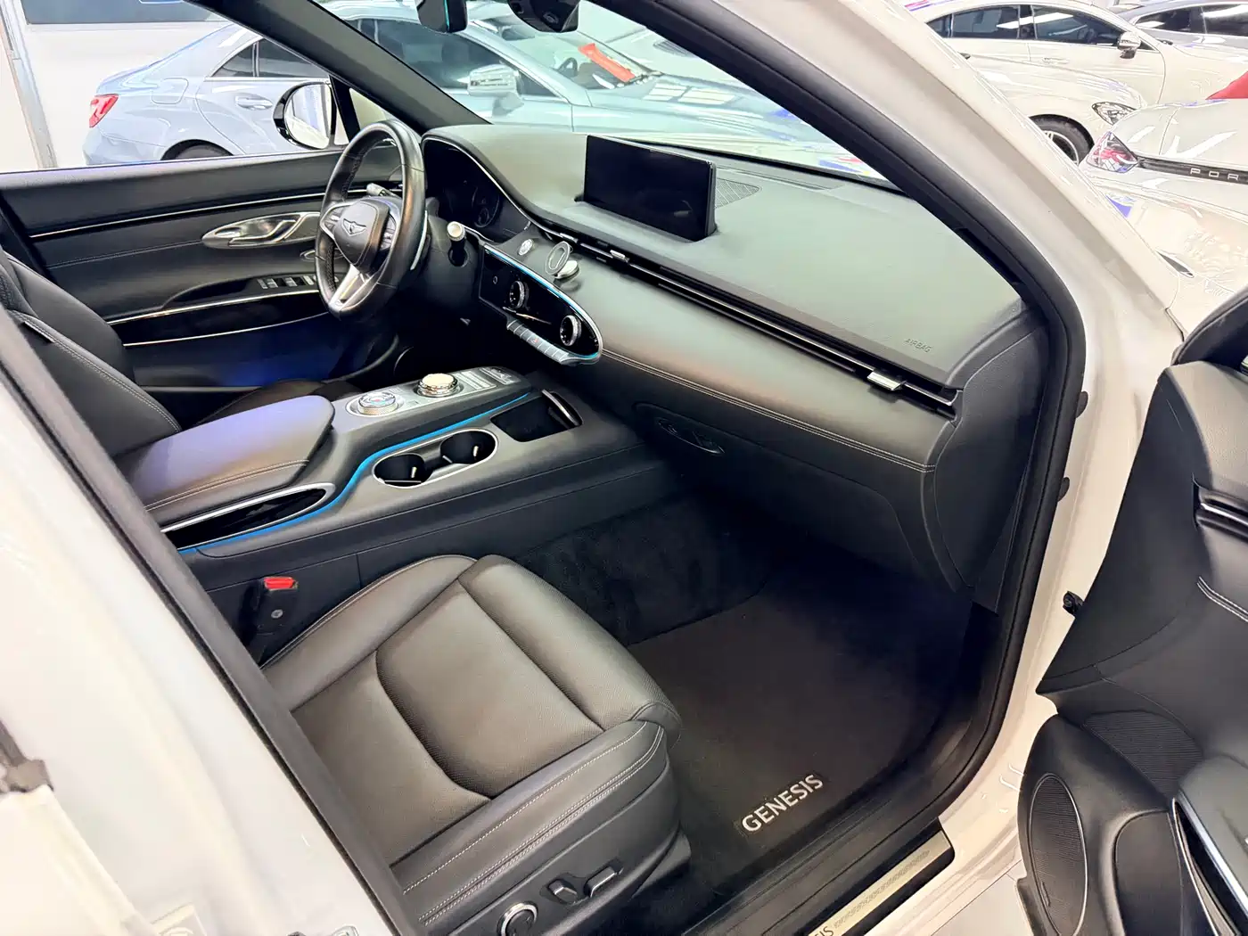 Genesis GV70 2023 2.5T AWD Luxury фото 22