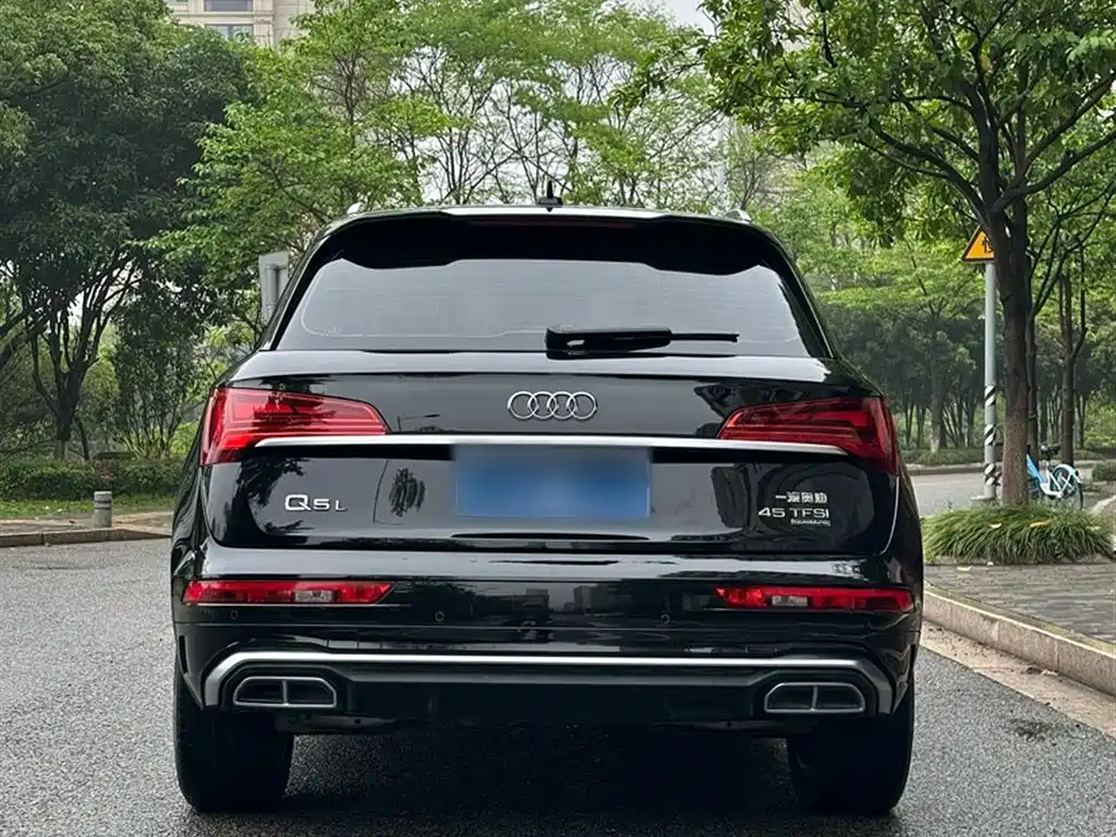 Audi Q5L 2022 40T Luxury Dynamic фото 24