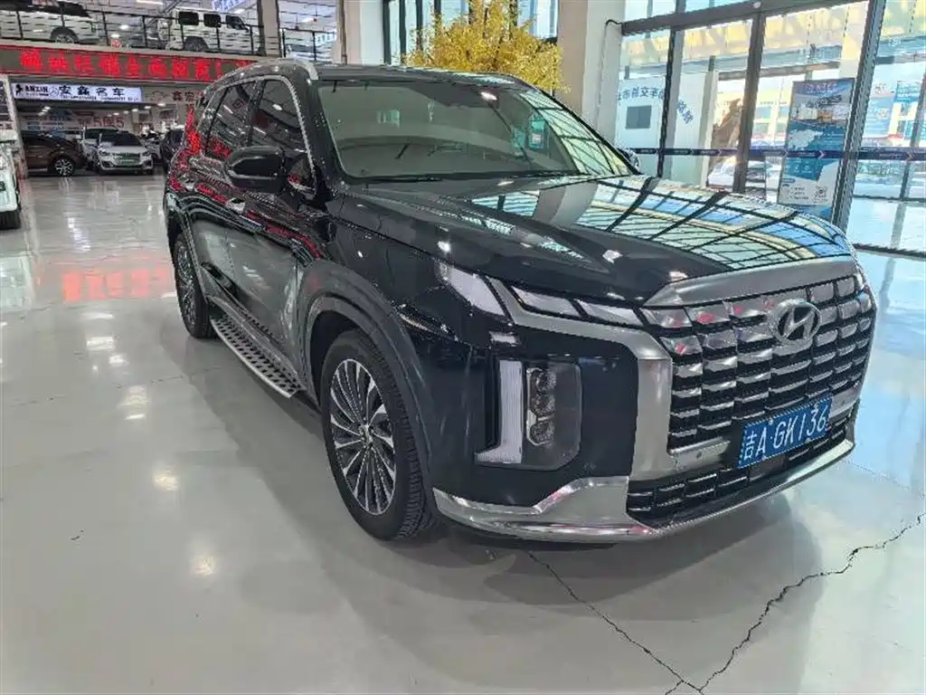 Hyundai Palisade 2023 3.5L Automatic AWD Connoisseur Enhanced Edition фото 3