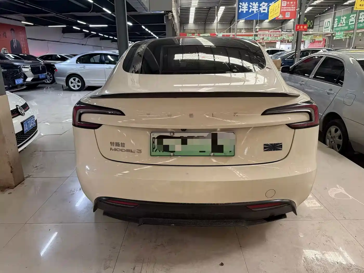 Photo 10 - Tesla Model 3