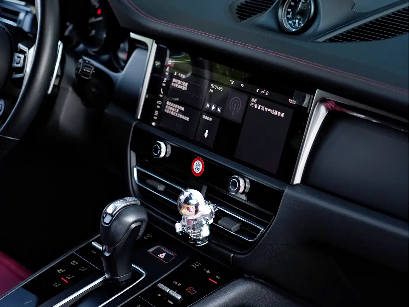 Фото 27 - Porsche Macan