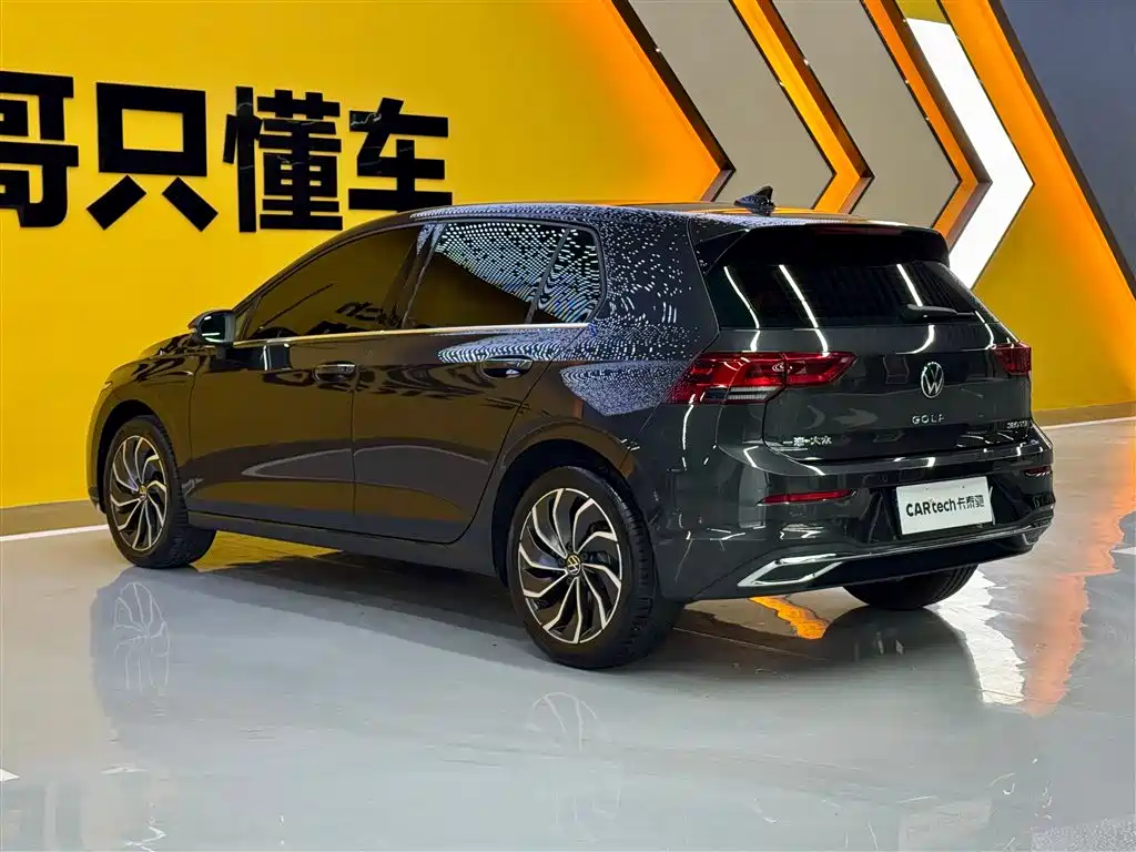 Volkswagen Golf 2023 Facelift 280TSI DSG Pro фото 6