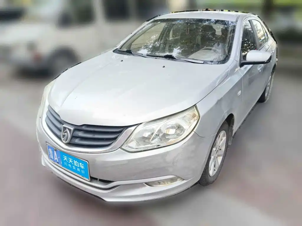 Baojun 630 2012 2011 1.5L Manual Comfort
