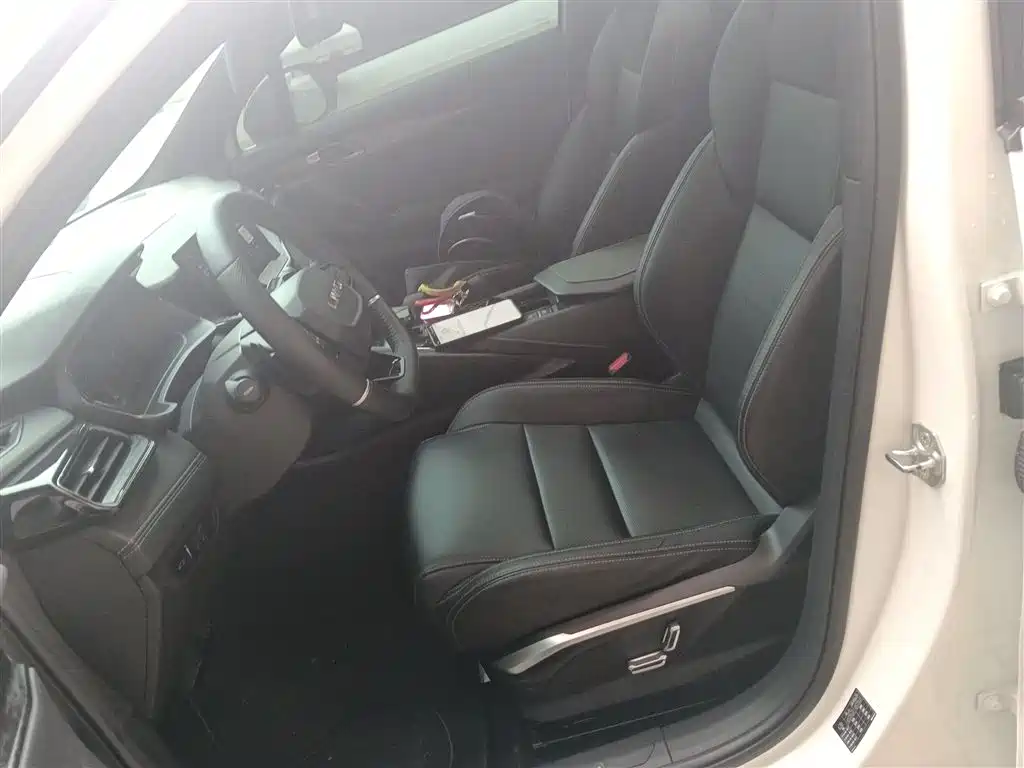 Lynk & Co 06 2020 1.5T Power Pro фото 15